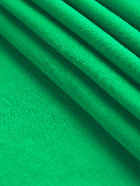 зеленое яблоко уголком 1000