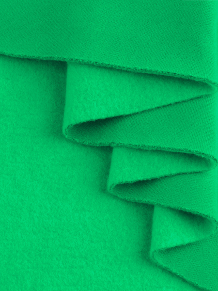 зеленое яблоко сoсулькой