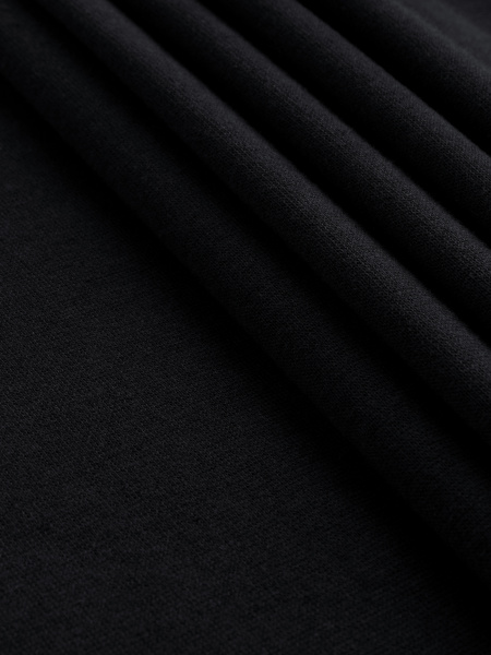 черный уголком