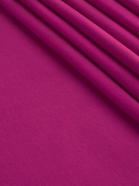 холодная фуксия уголком