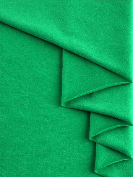 зеленое яблоко сосулькой