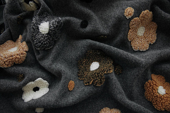 Мех (Темно-серый, цветы, 100% полиэстер, 460 г/м2, шир.160 см)